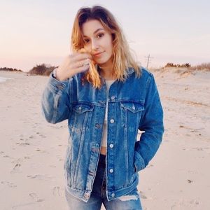 Meet your Posher, Ariana